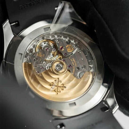Patek Philippe Aquanaut "dual Time" Supreme